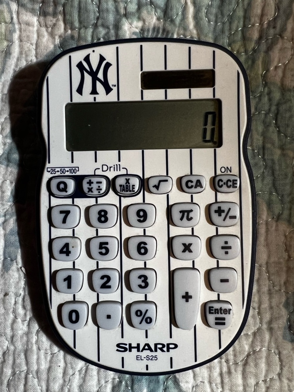 2011 New York Yankees Gameday Promo Sharp Solar Calculator EL-S25 Home Colors